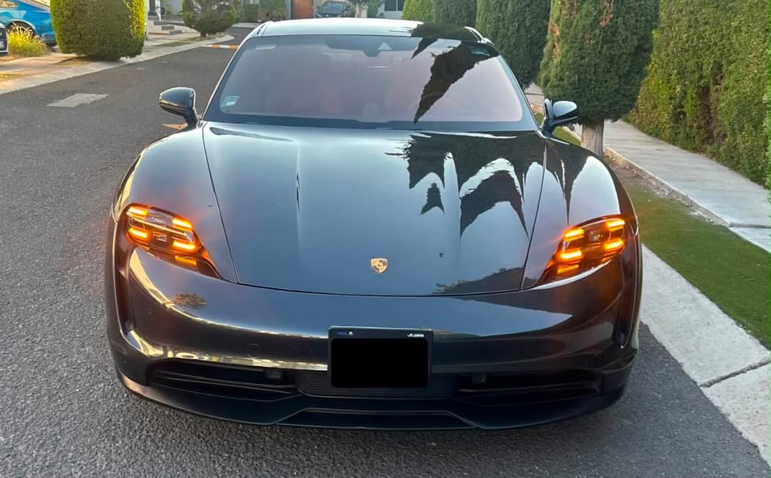 Porsche Taycan 4S