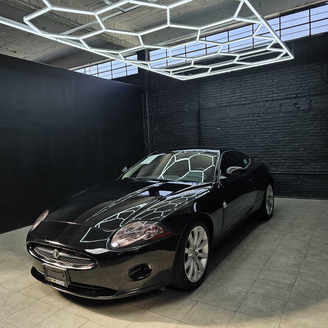 Jaguar XKR