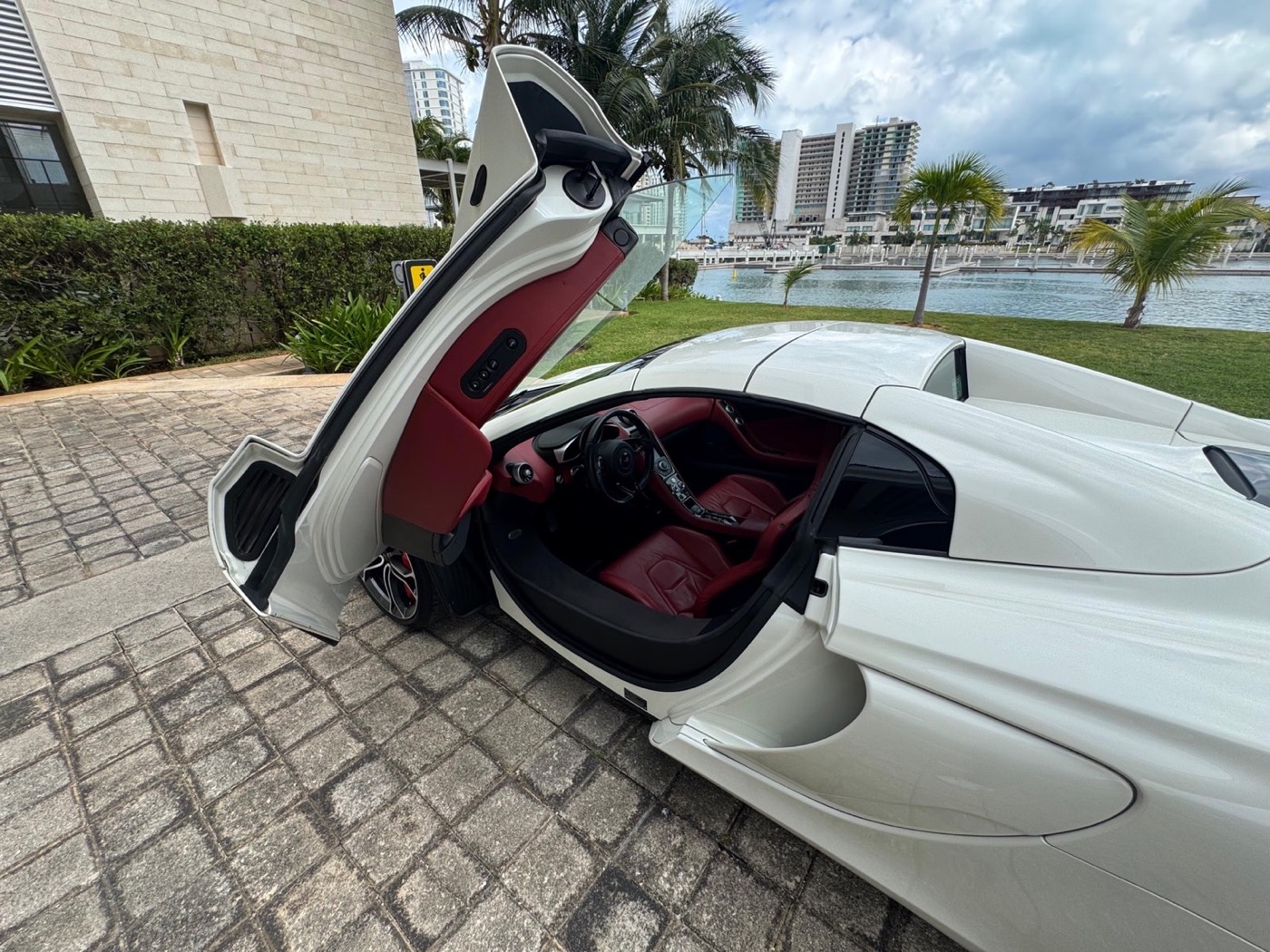 McLaren 650S Spider 2016 - 2