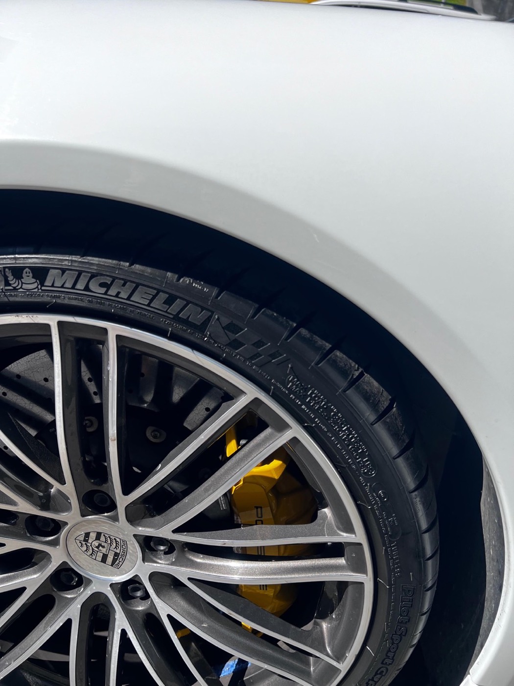 Porsche 911 Turbo S 2019 - 11