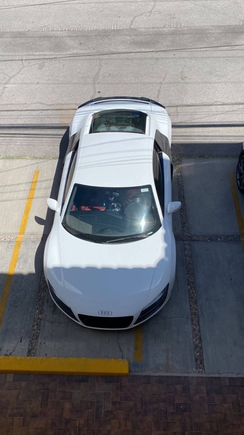 Audi R8 V10 2011 - 3