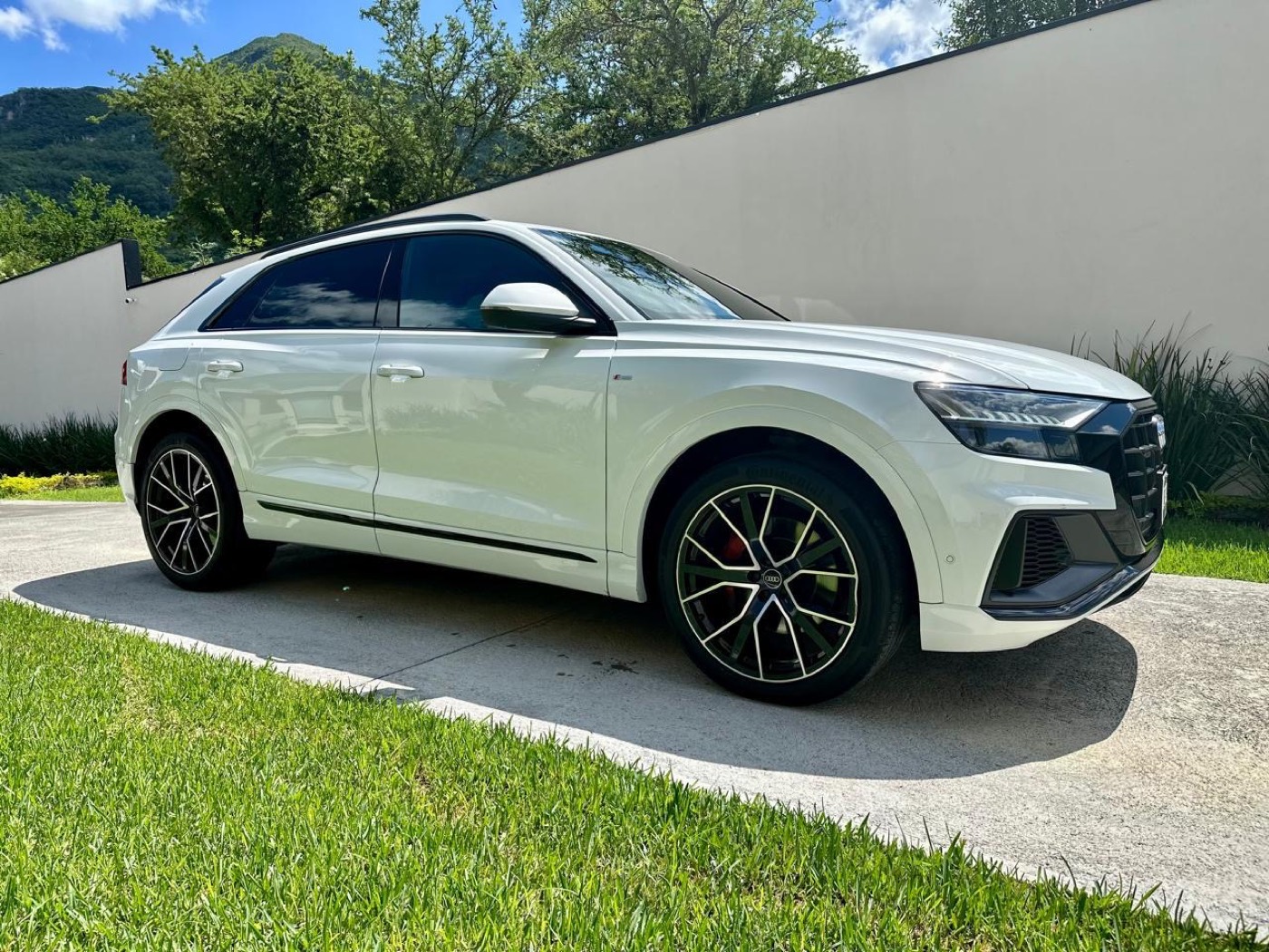 Audi Q8 S-Line 2022 - 5