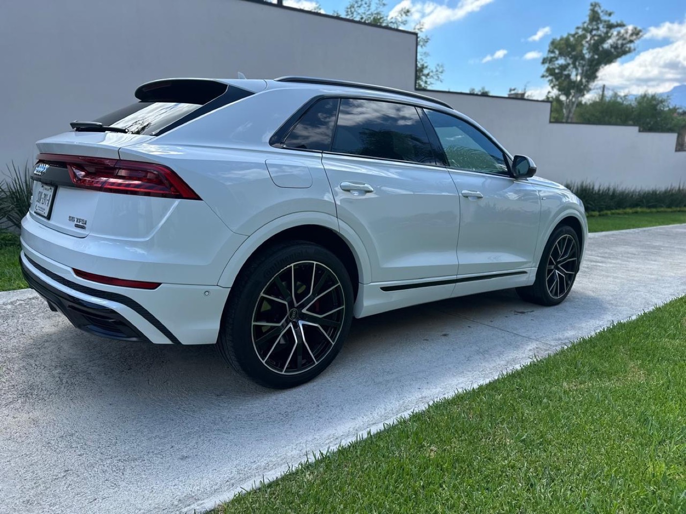 Audi Q8 S-Line 2022 - 8