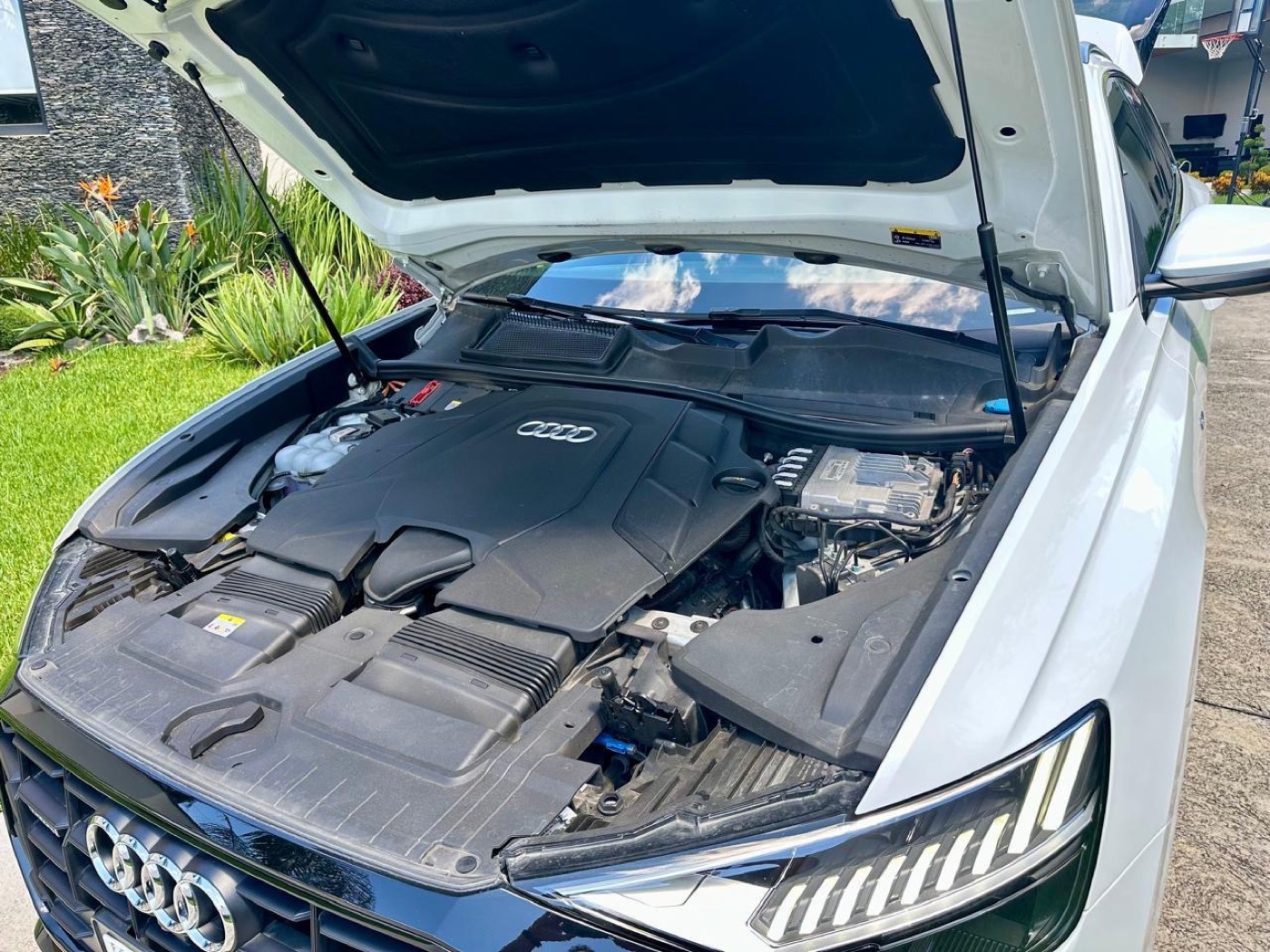 Audi Q8 S-Line 2022 - 17