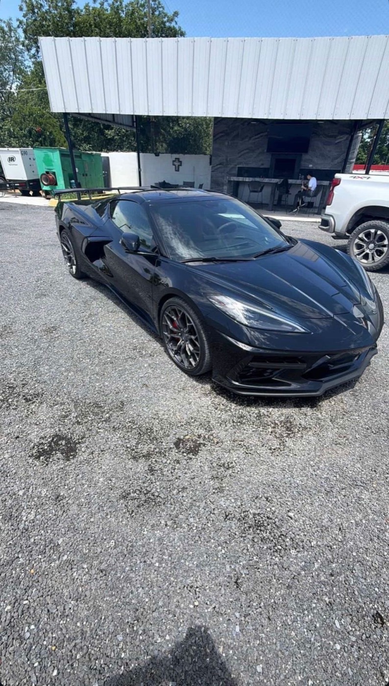 Chevrolet Corvette Stingray Z51 (C8) 2022 - 2