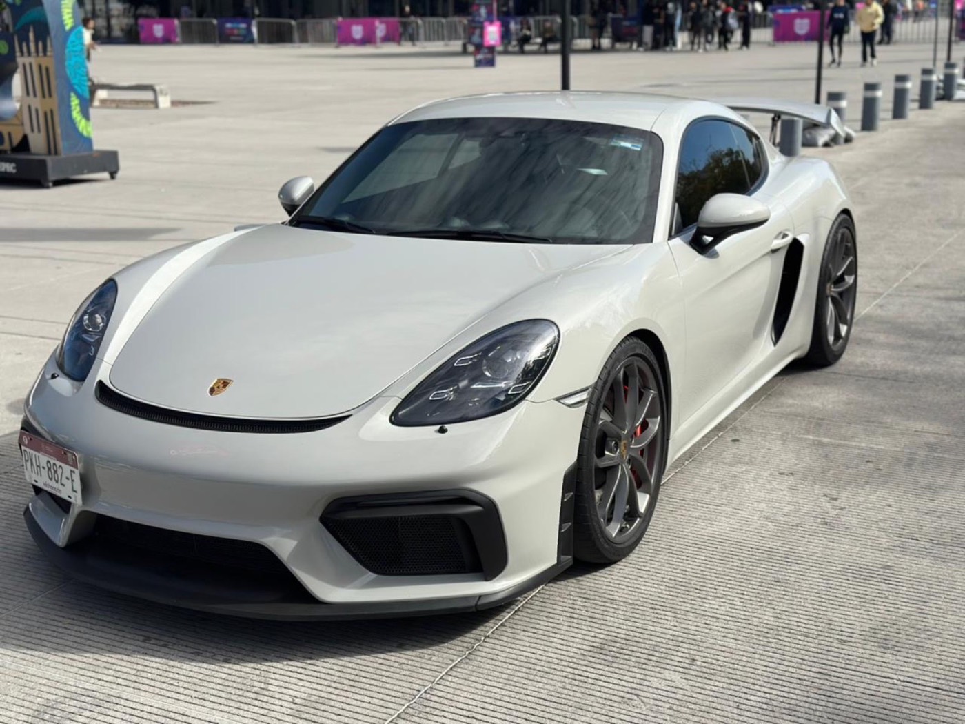 Porsche 718 Cayman GT4 2021 - 20