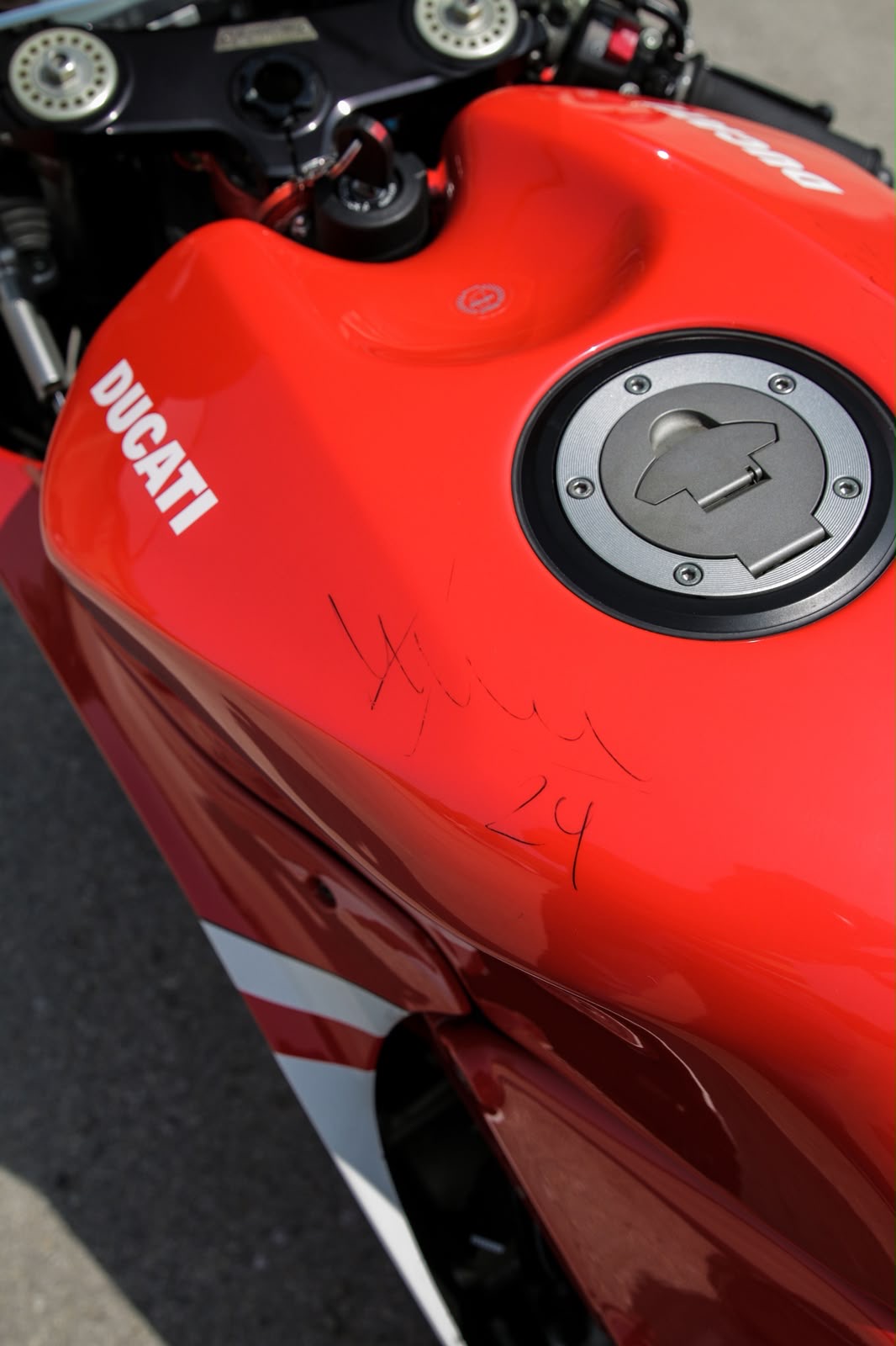 Ducati Desmosedici RR (1/3 en México) 2008 - 8