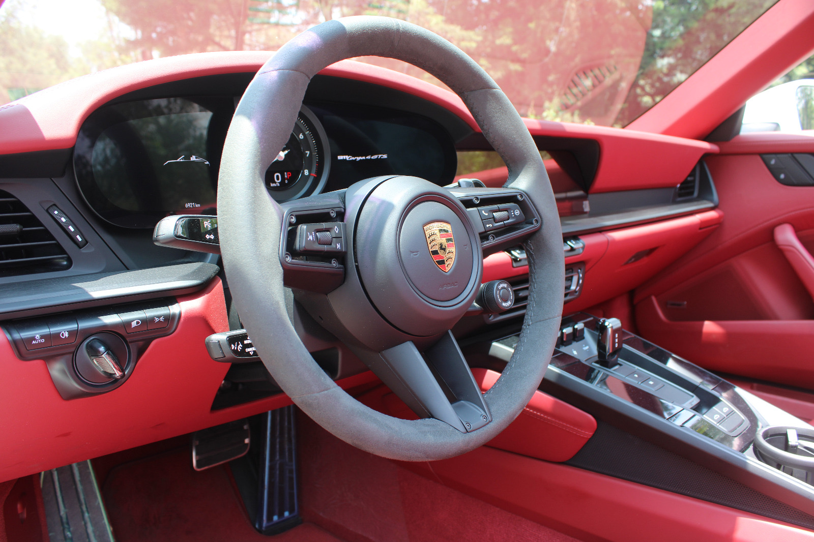 Porsche 911 Targa 4 GTS 2024 - 6